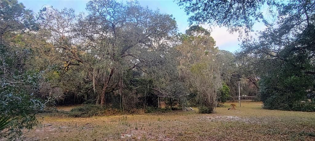 Vendido Recientemente: $90,000 (2.85 acres)