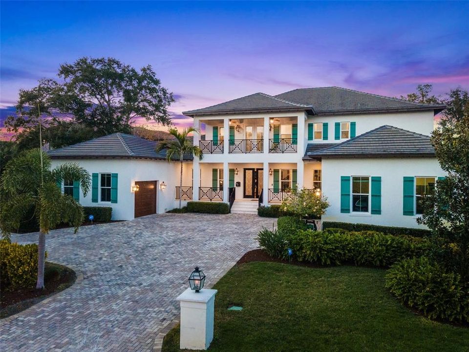 Recently Sold: $3,250,000 (4 beds, 5 baths, 5375 Square Feet)