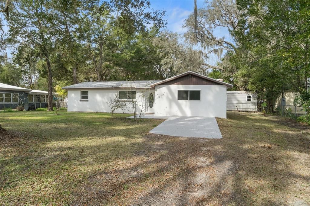 Recently Sold: $197,000 (3 beds, 1 baths, 1042 Square Feet)