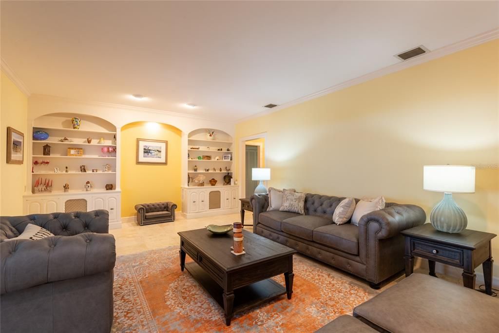 Recently Sold: $549,990 (2 beds, 2 baths, 1940 Square Feet)
