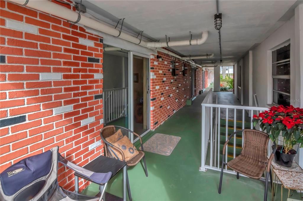 Recently Sold: $134,900 (2 beds, 2 baths, 1188 Square Feet)
