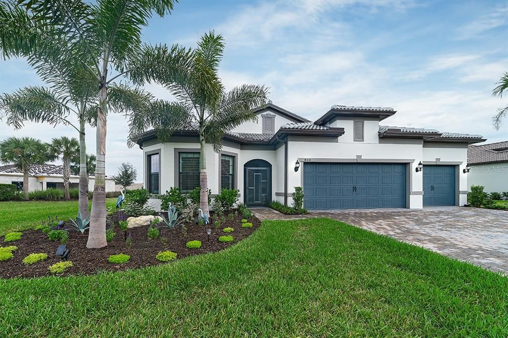 Recently Sold: $890,000 (4 beds, 2 baths, 2110 Square Feet)
