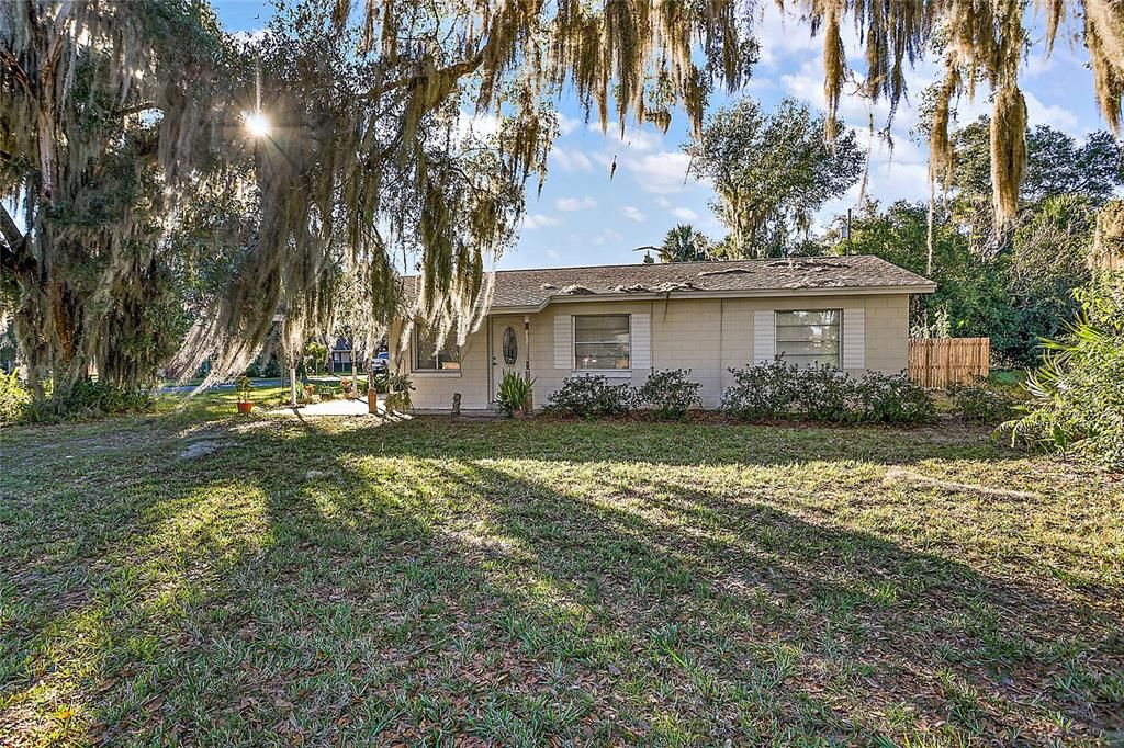 Recently Sold: $179,900 (3 beds, 1 baths, 950 Square Feet)