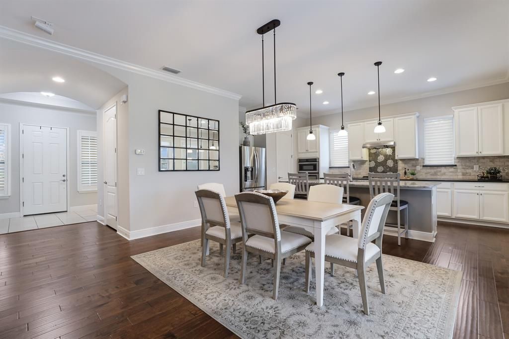 STUNNING KITCHEN WITH GRANITE AND NEW STAINLESS APPLIANCES