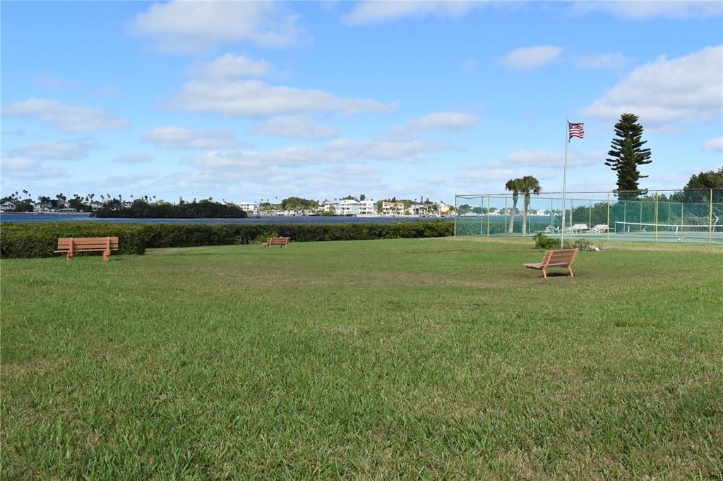 Tennis court and seating area overlooking the Intracoastal waterway