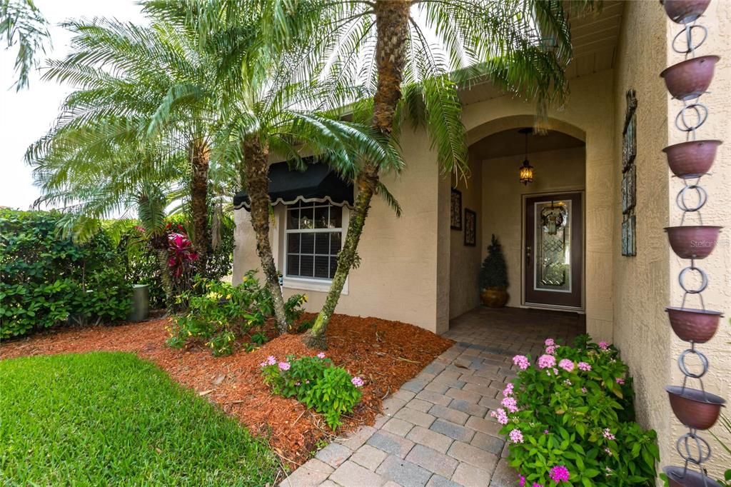 Recently Sold: $650,000 (3 beds, 4 baths, 3358 Square Feet)