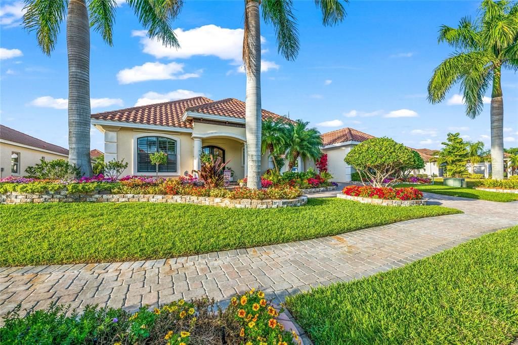 Recently Sold: $1,999,999 (3 beds, 3 baths, 2850 Square Feet)