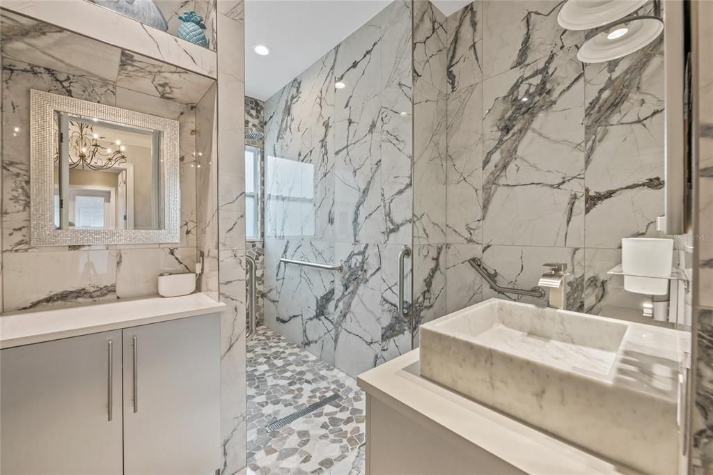 Recently Sold: $1,999,999 (3 beds, 3 baths, 2850 Square Feet)