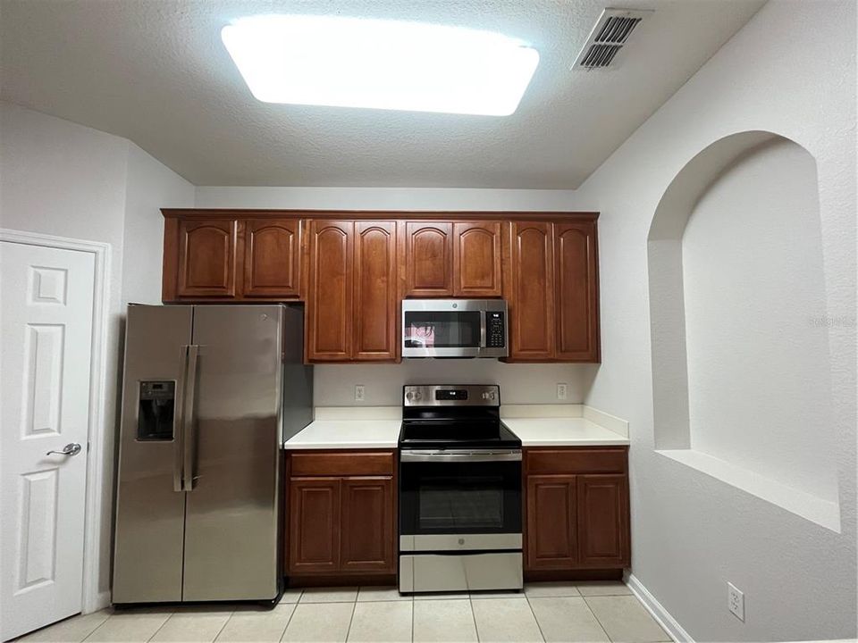 Recently Sold: $275,000 (2 beds, 2 baths, 1112 Square Feet)