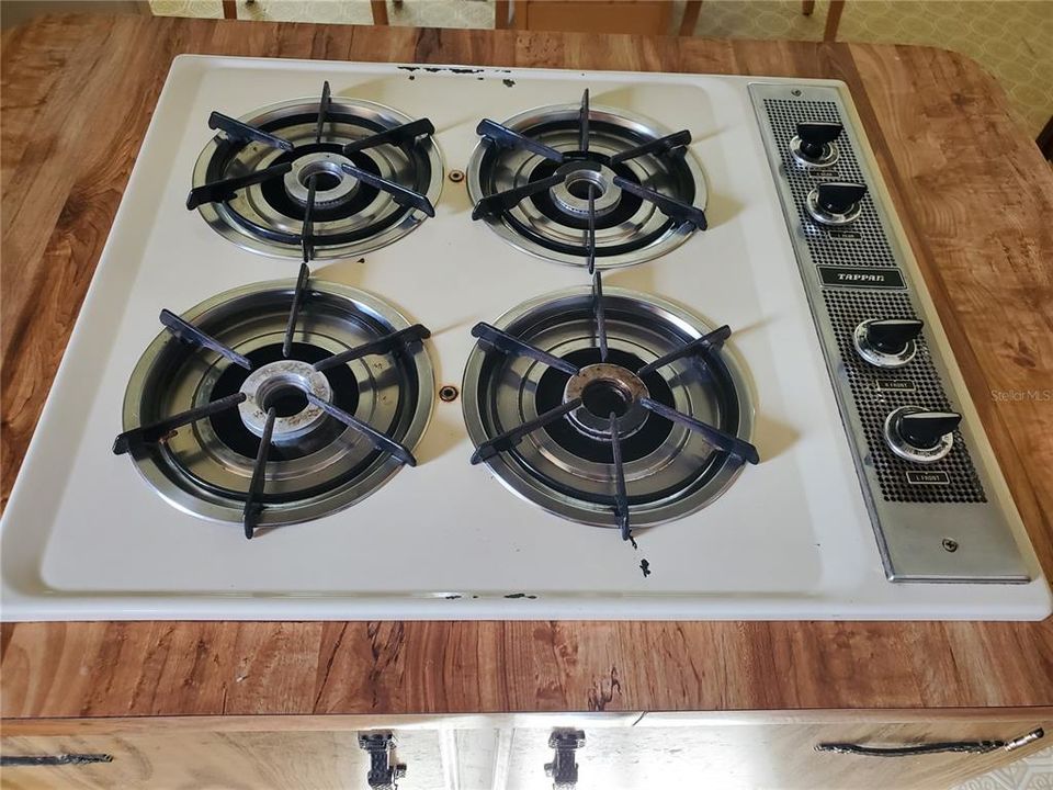 Gas cook top