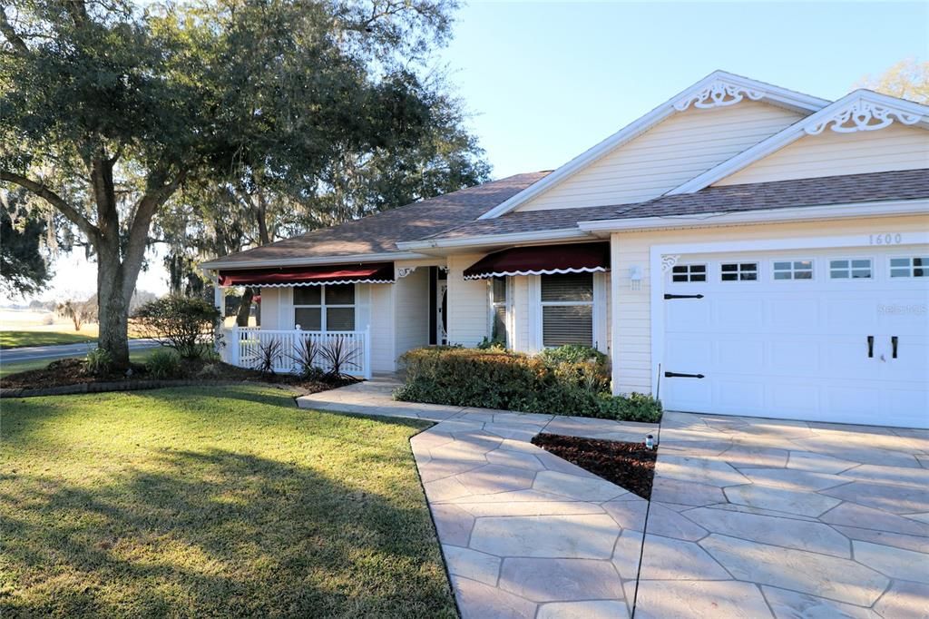Recently Sold: $650,000 (3 beds, 2 baths, 2016 Square Feet)