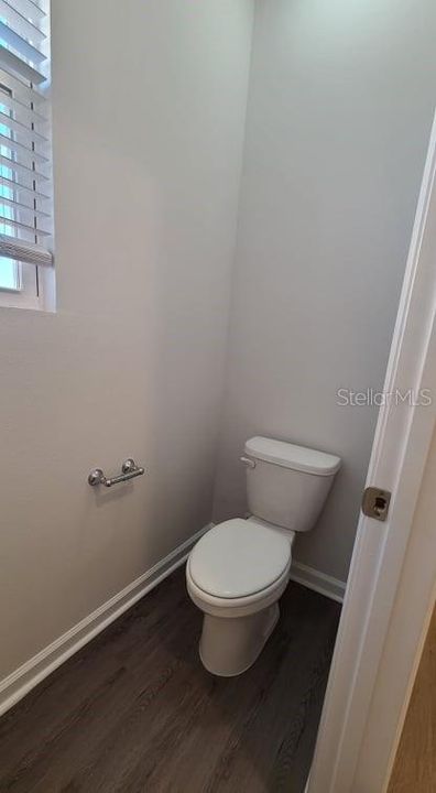 Recently Rented: $2,250 (3 beds, 2 baths, 1880 Square Feet)