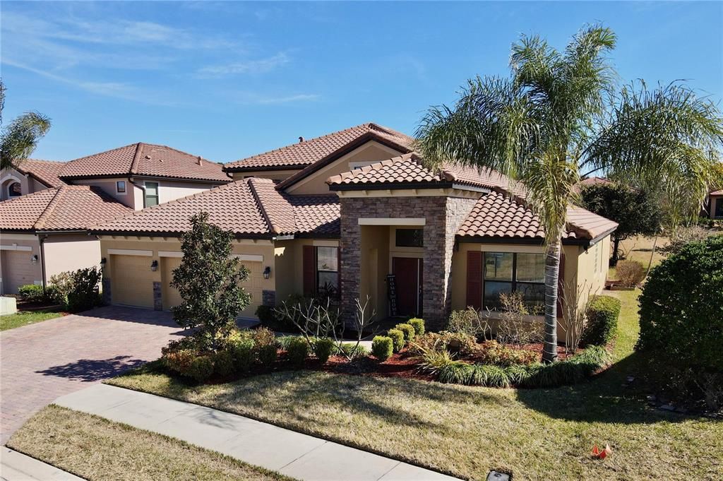 Recently Sold: $600,000 (5 beds, 3 baths, 3563 Square Feet)