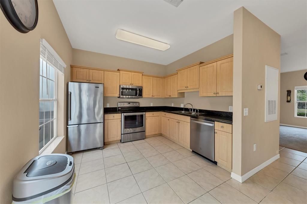 Recently Sold: $275,000 (2 beds, 2 baths, 1168 Square Feet)