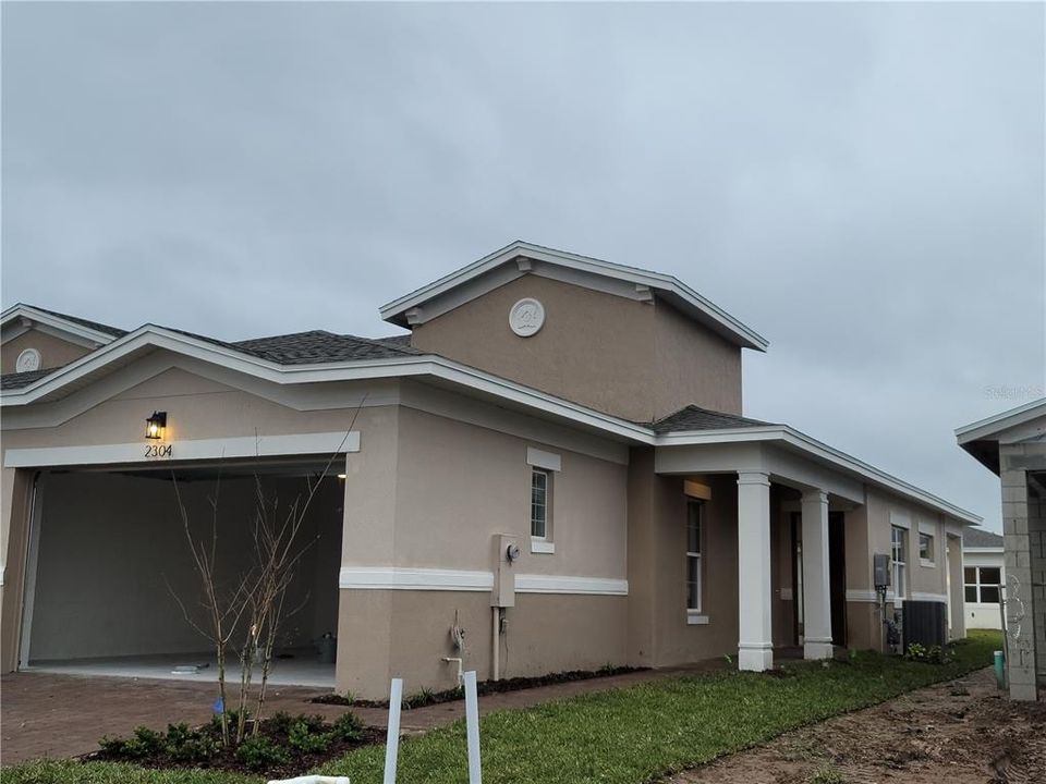 Vendido Recientemente: $317,984 (2 camas, 2 baños, 1270 Pies cuadrados)