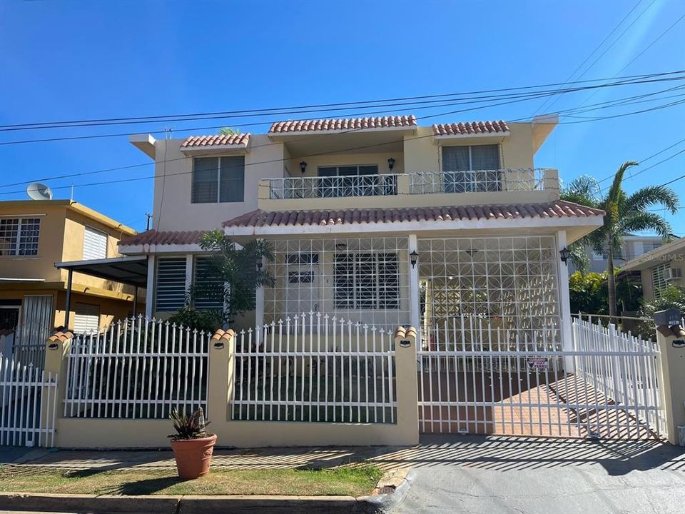 Vendido Recientemente: $234,900 (6 camas, 2 baños, 2035 Pies cuadrados)