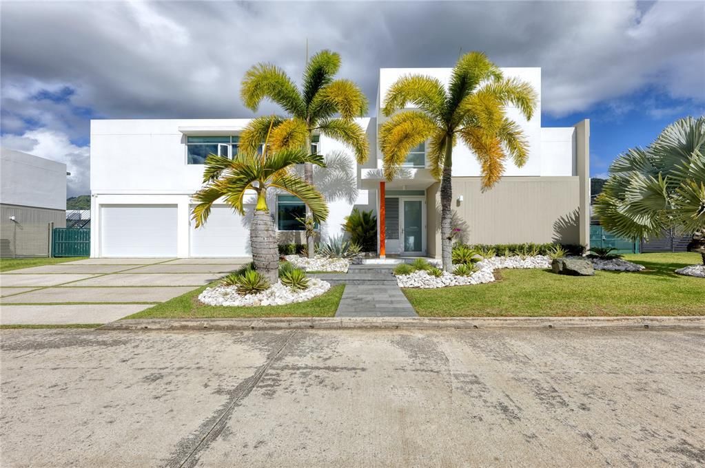 Recently Sold: $795,000 (4 beds, 3 baths, 0 Square Feet)