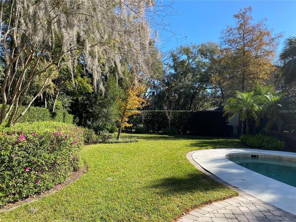 Recently Sold: $1,550,000 (4 beds, 5 baths, 3692 Square Feet)