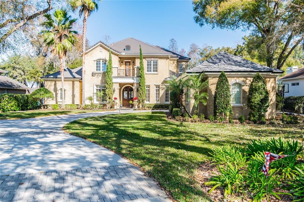 Recently Sold: $2,295,000 (4 beds, 4 baths, 5607 Square Feet)