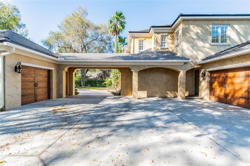 Recently Sold: $2,295,000 (4 beds, 4 baths, 5607 Square Feet)