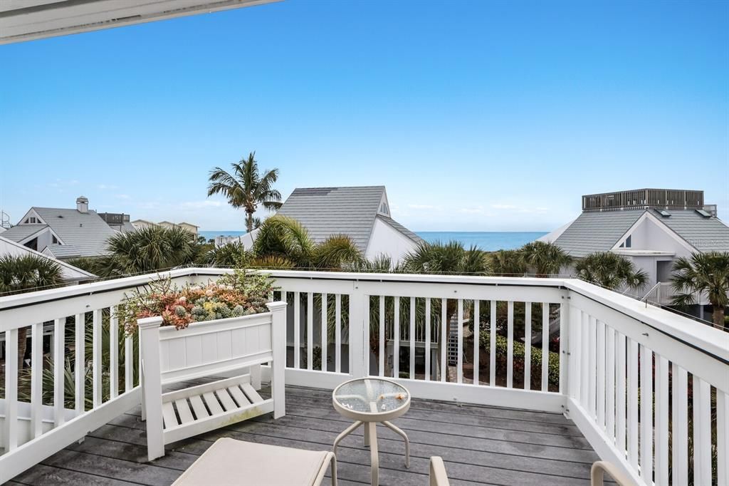 Recently Sold: $2,500,000 (3 beds, 3 baths, 1800 Square Feet)