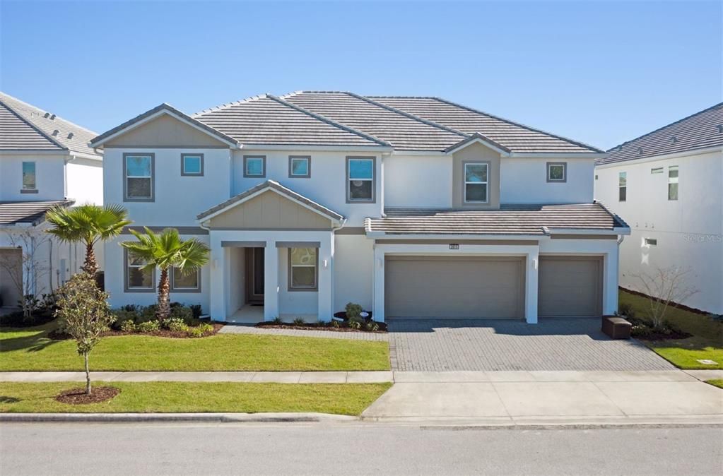 Recently Sold: $930,000 (13 beds, 10 baths, 5504 Square Feet)