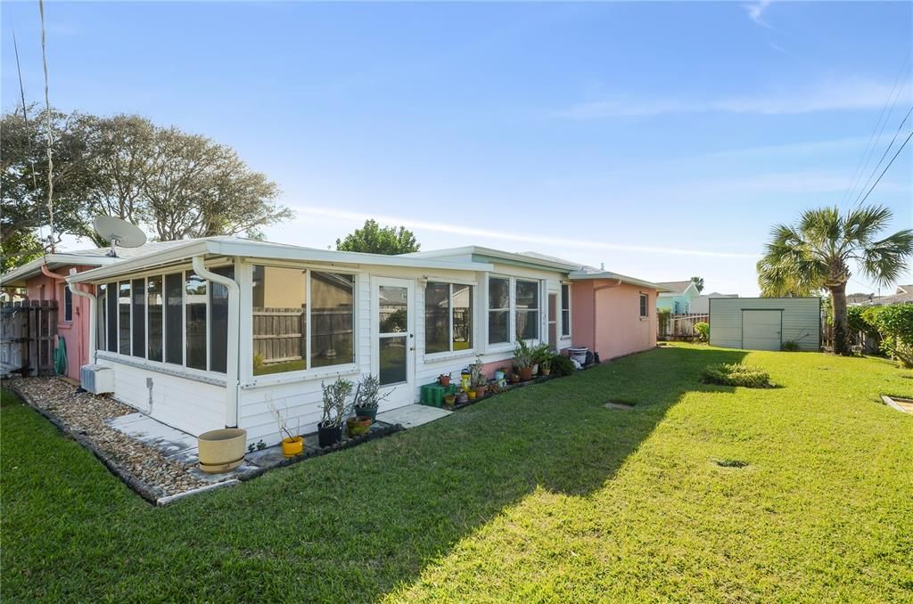 Recently Sold: $420,000 (3 beds, 2 baths, 1647 Square Feet)
