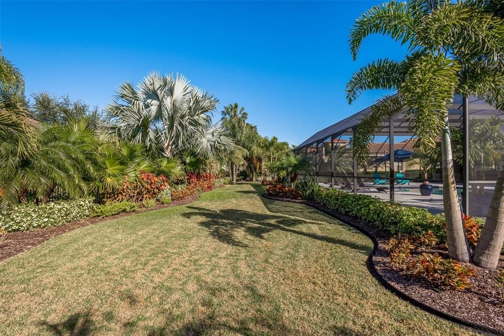 Recently Sold: $1,390,000 (5 beds, 4 baths, 4028 Square Feet)