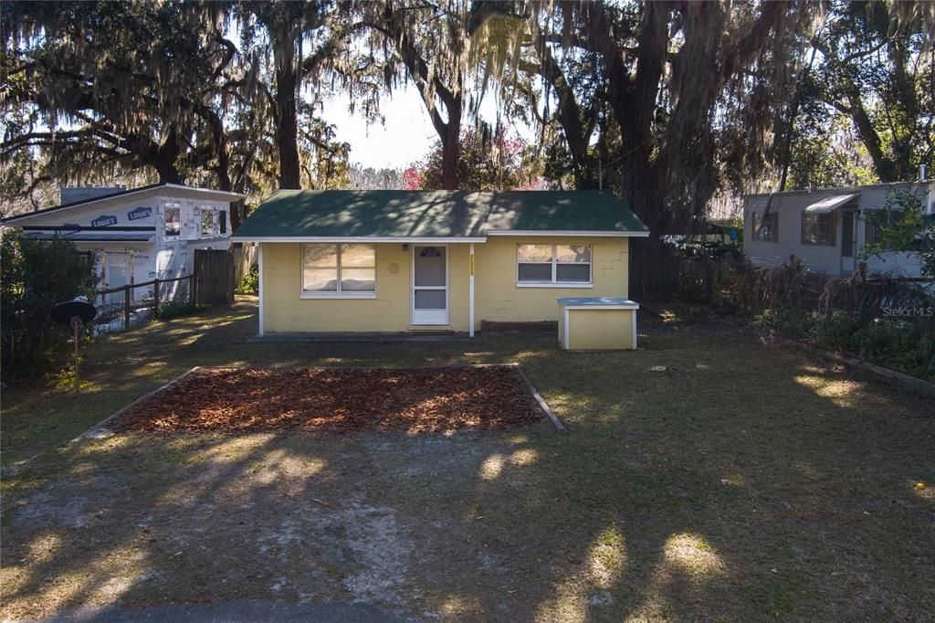 Recently Sold: $169,400 (2 beds, 1 baths, 720 Square Feet)