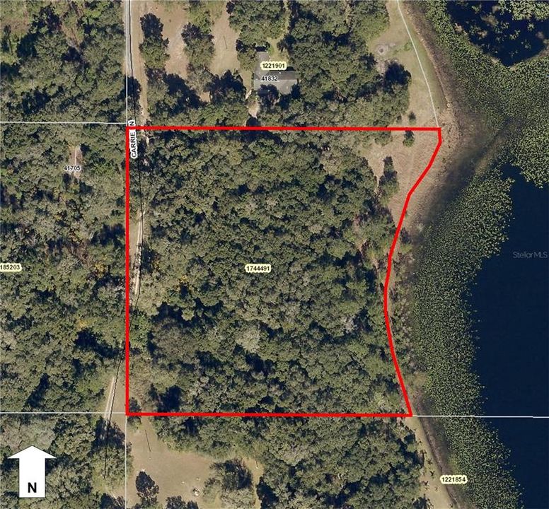 Vendido Recientemente: $300,000 (4.70 acres)
