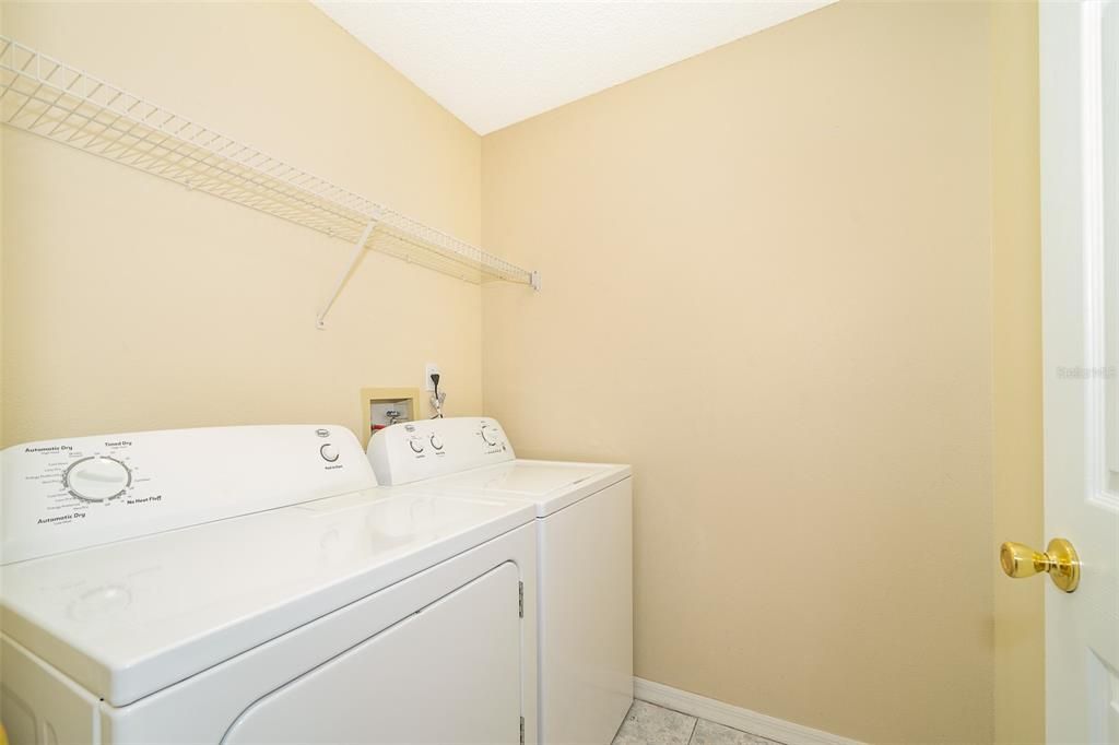 Недавно арендовано: $2,100 (4 спален, 2 ванн, 2271 Квадратных фут)