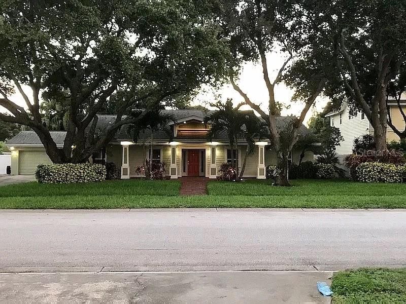 Recently Sold: $750,000 (4 beds, 5 baths, 3056 Square Feet)