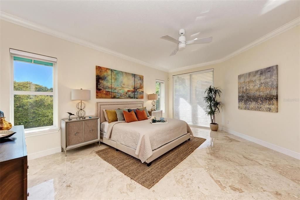 Recently Sold: $3,900,000 (3 beds, 3 baths, 3400 Square Feet)