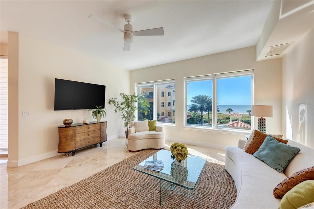 Recently Sold: $3,900,000 (3 beds, 3 baths, 3400 Square Feet)