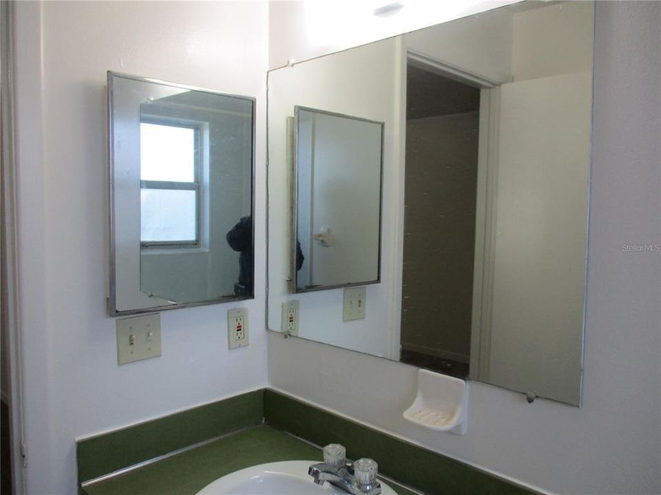 Недавно арендовано: $775 (1 спален, 1 ванн, 550 Квадратных фут)