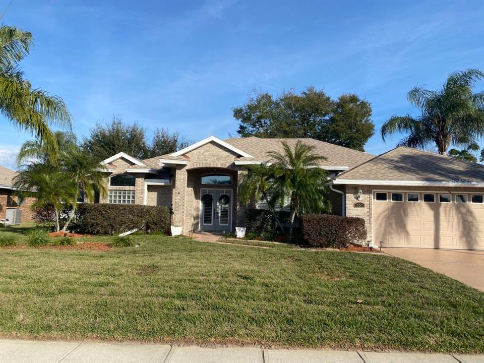 Recently Sold: $445,000 (3 beds, 2 baths, 1960 Square Feet)