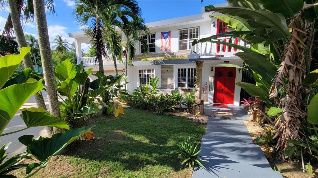 Recently Sold: $450,000 (5 beds, 4 baths, 3519 Square Feet)