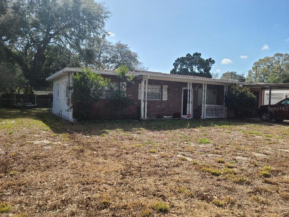 最近售出: $267,750 (3 贝兹, 2 浴室, 1682 平方英尺)