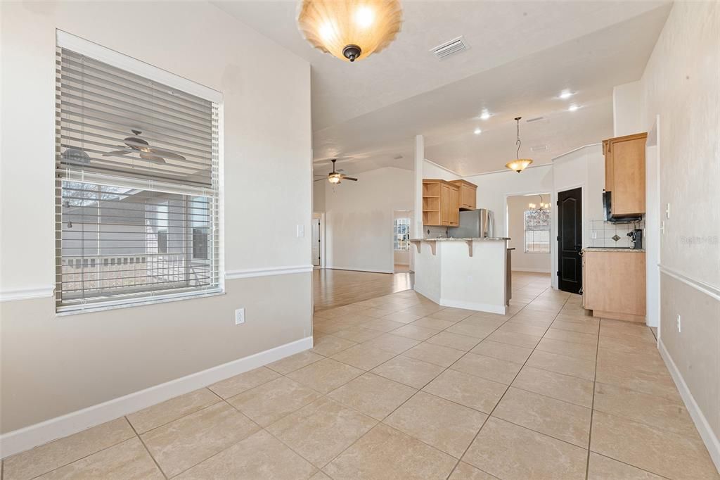 Recently Sold: $325,000 (3 beds, 2 baths, 1896 Square Feet)