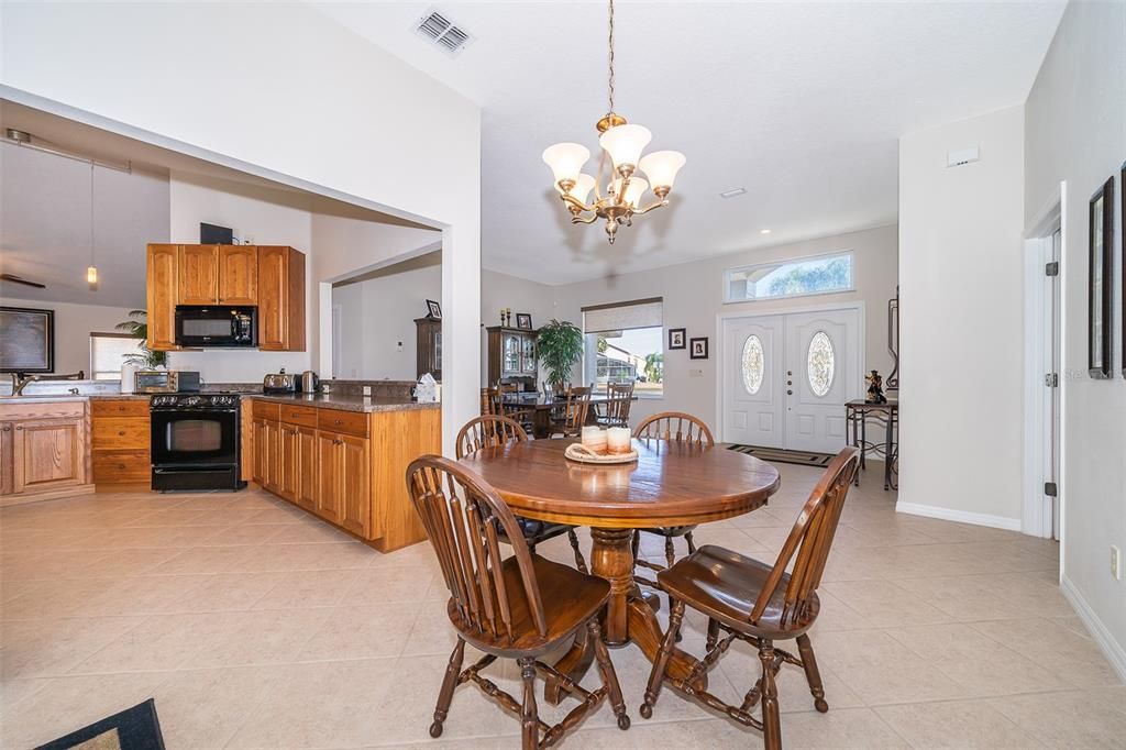 Recently Sold: $585,000 (4 beds, 4 baths, 2650 Square Feet)