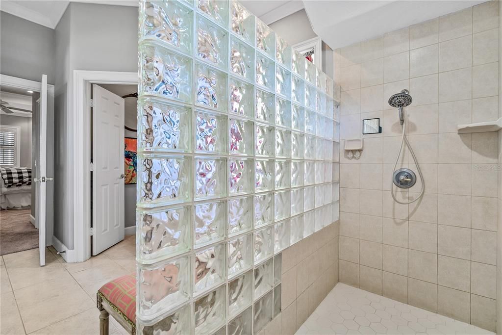 最近售出: $475,000 (3 贝兹, 3 浴室, 2743 平方英尺)