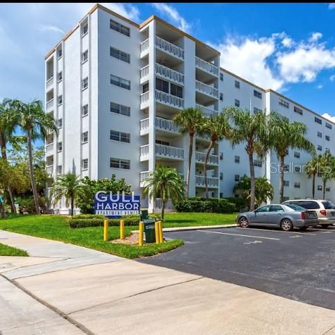 Recently Sold: $244,900 (1 beds, 1 baths, 750 Square Feet)