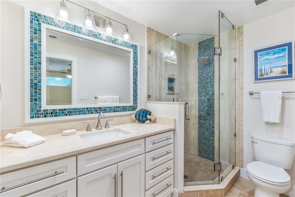 Recently Sold: $2,100,000 (2 beds, 2 baths, 1300 Square Feet)