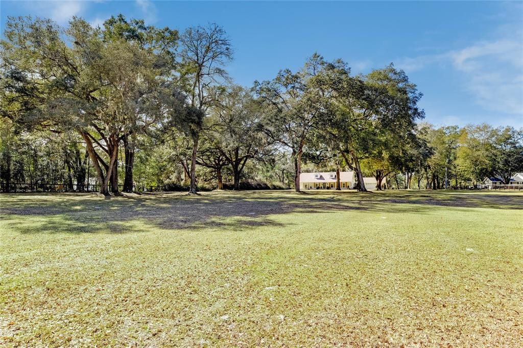 Recently Sold: $650,000 (3 beds, 2 baths, 2435 Square Feet)
