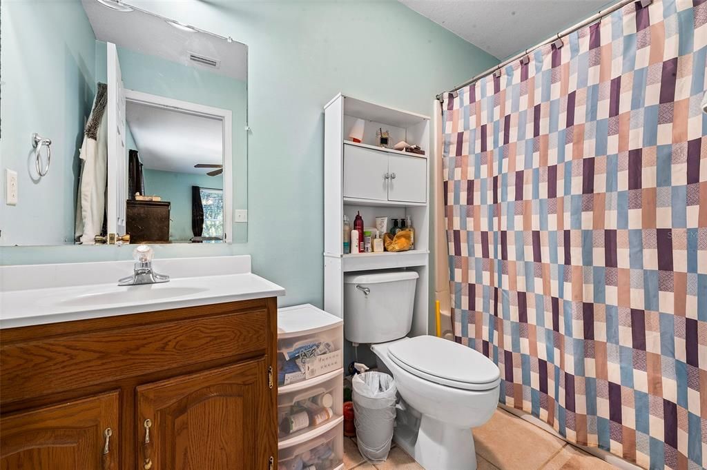 最近售出: $214,900 (3 贝兹, 2 浴室, 1270 平方英尺)
