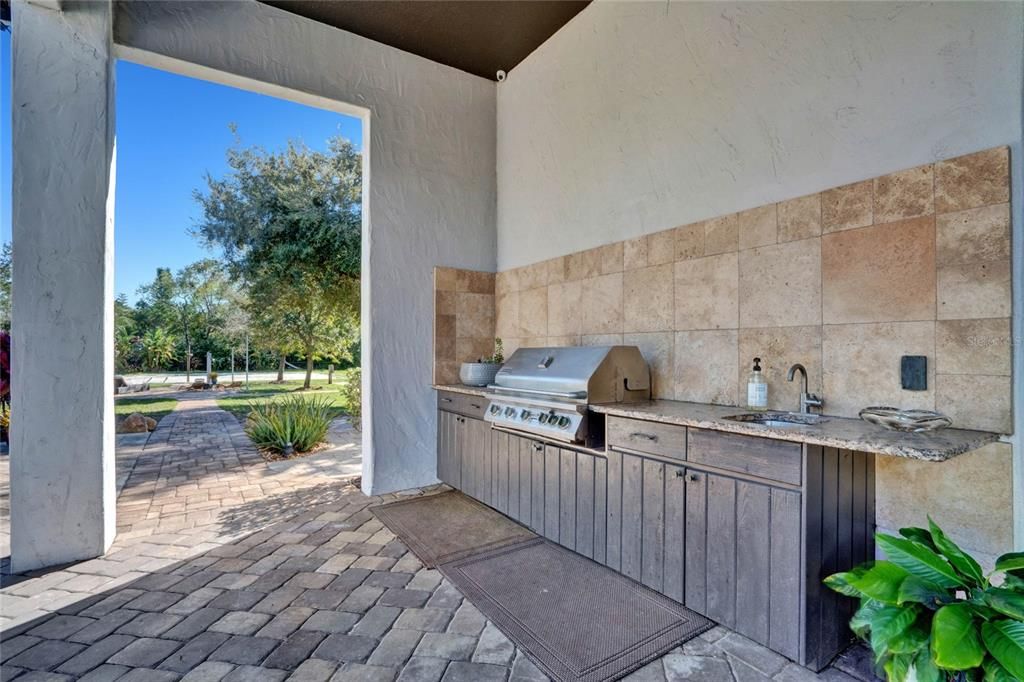 Outdoor Kitchen