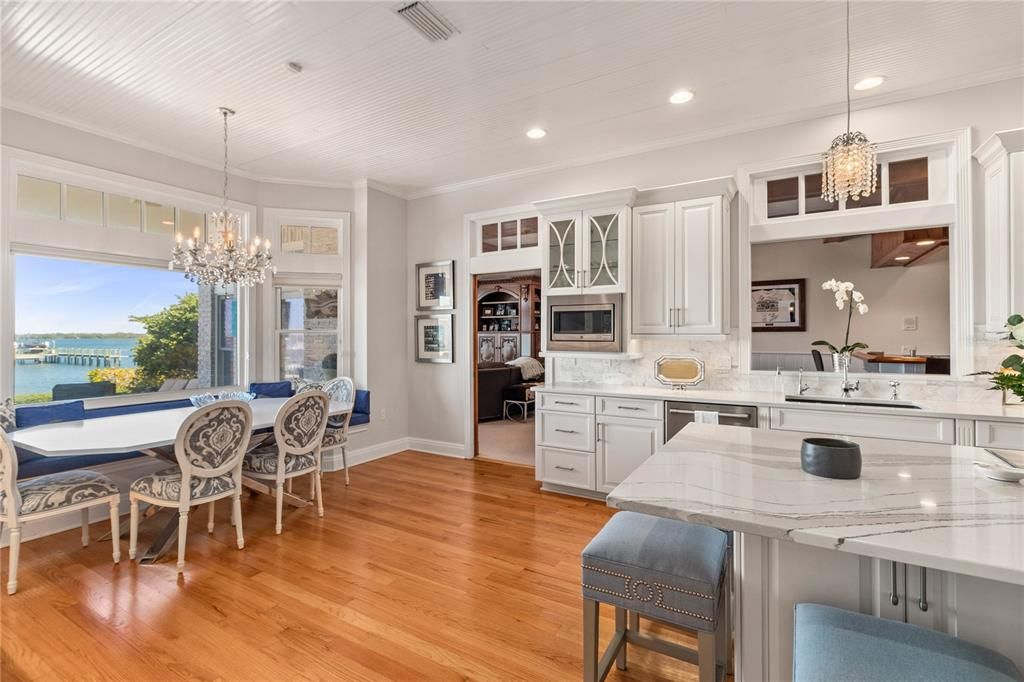 Recently Sold: $5,500,000 (4 beds, 5 baths, 6431 Square Feet)