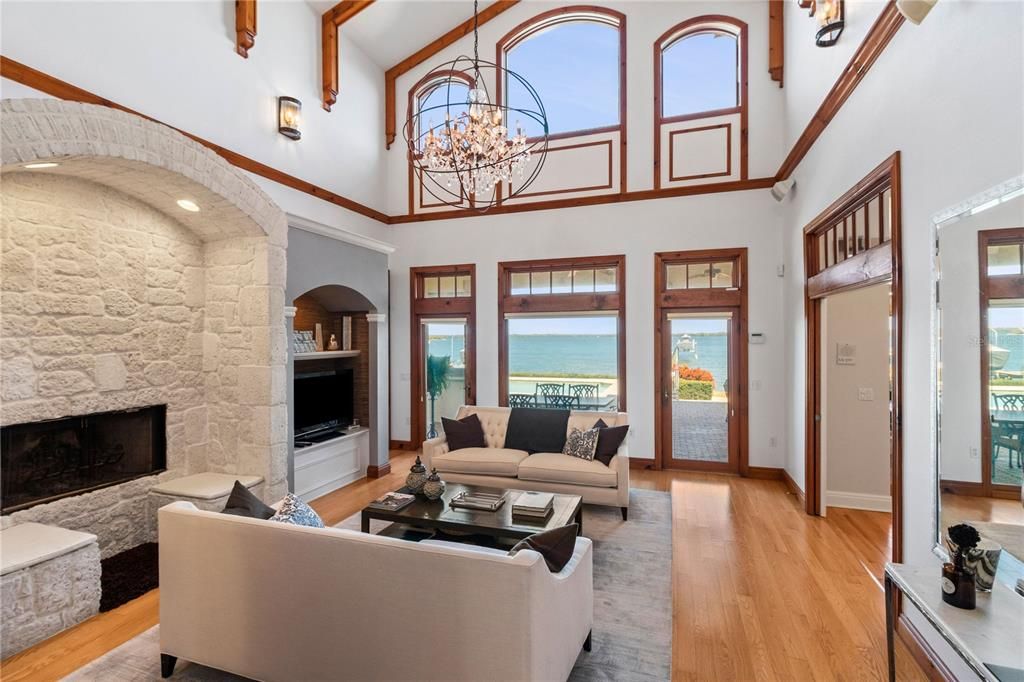 Recently Sold: $5,500,000 (4 beds, 5 baths, 6431 Square Feet)