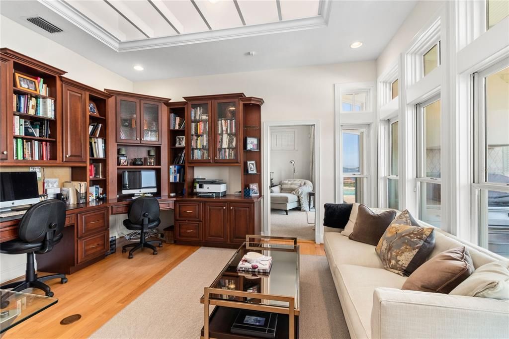 Recently Sold: $5,500,000 (4 beds, 5 baths, 6431 Square Feet)