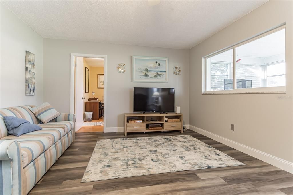 Recently Sold: $250,000 (3 beds, 2 baths, 1501 Square Feet)